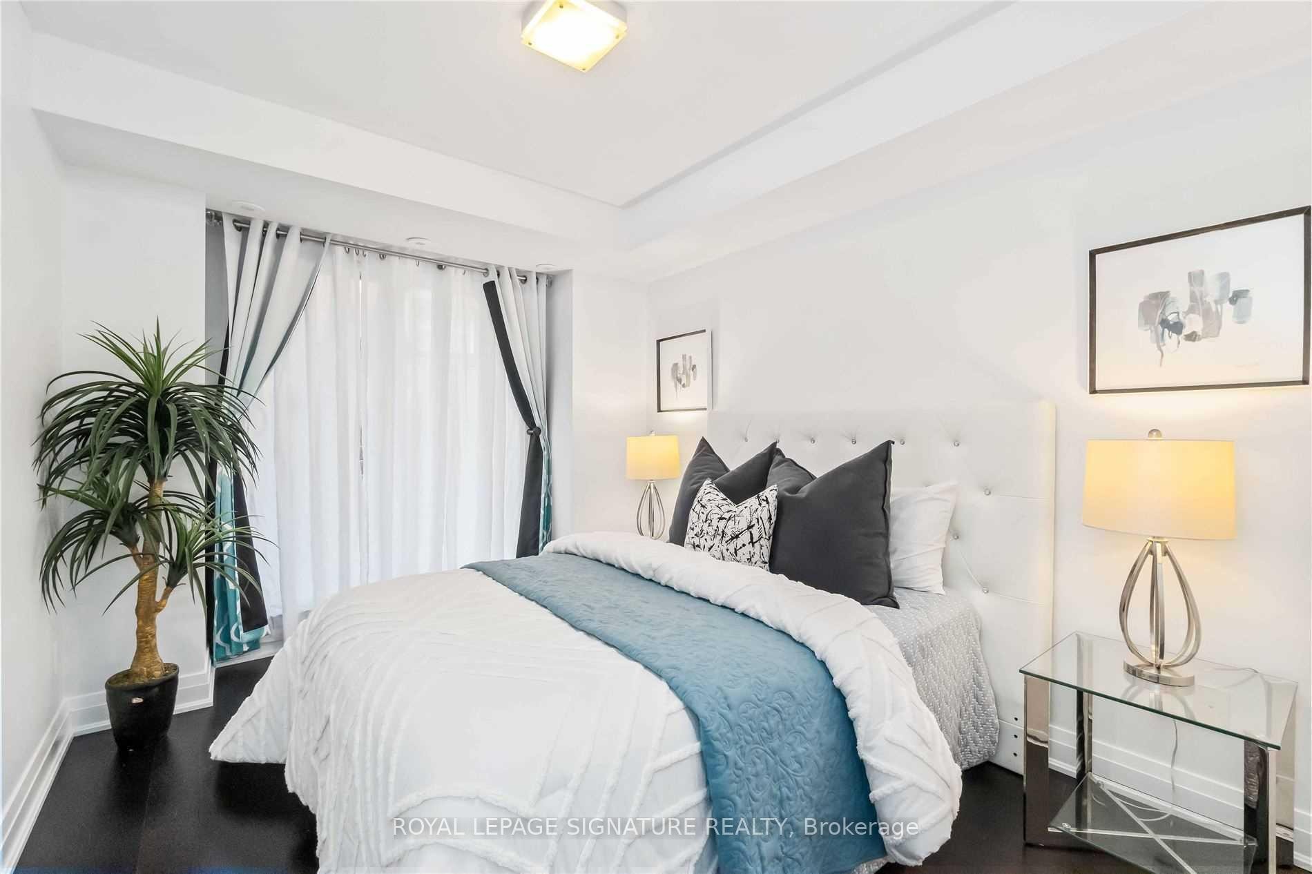 107-320 John Street, Markham, ON - Indoor Photo Showing Bedroom