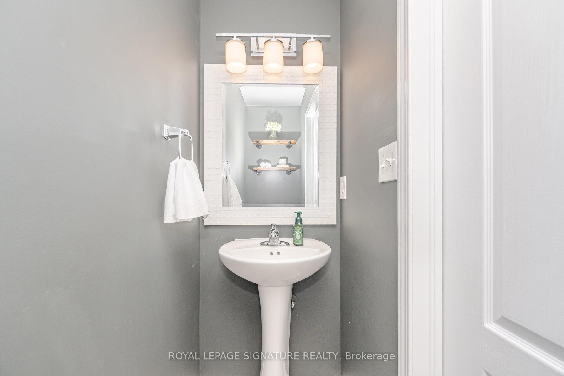1182 Barnard Drive, Milton, ON - Indoor Photo Showing Bathroom
