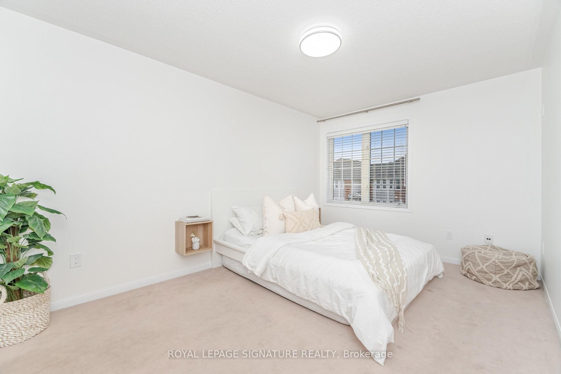 1182 Barnard Drive, Milton, ON - Indoor Photo Showing Bedroom