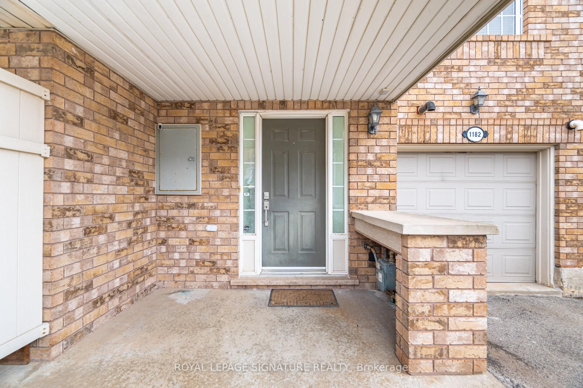 1182 Barnard Drive, Milton, ON - Outdoor With Exterior