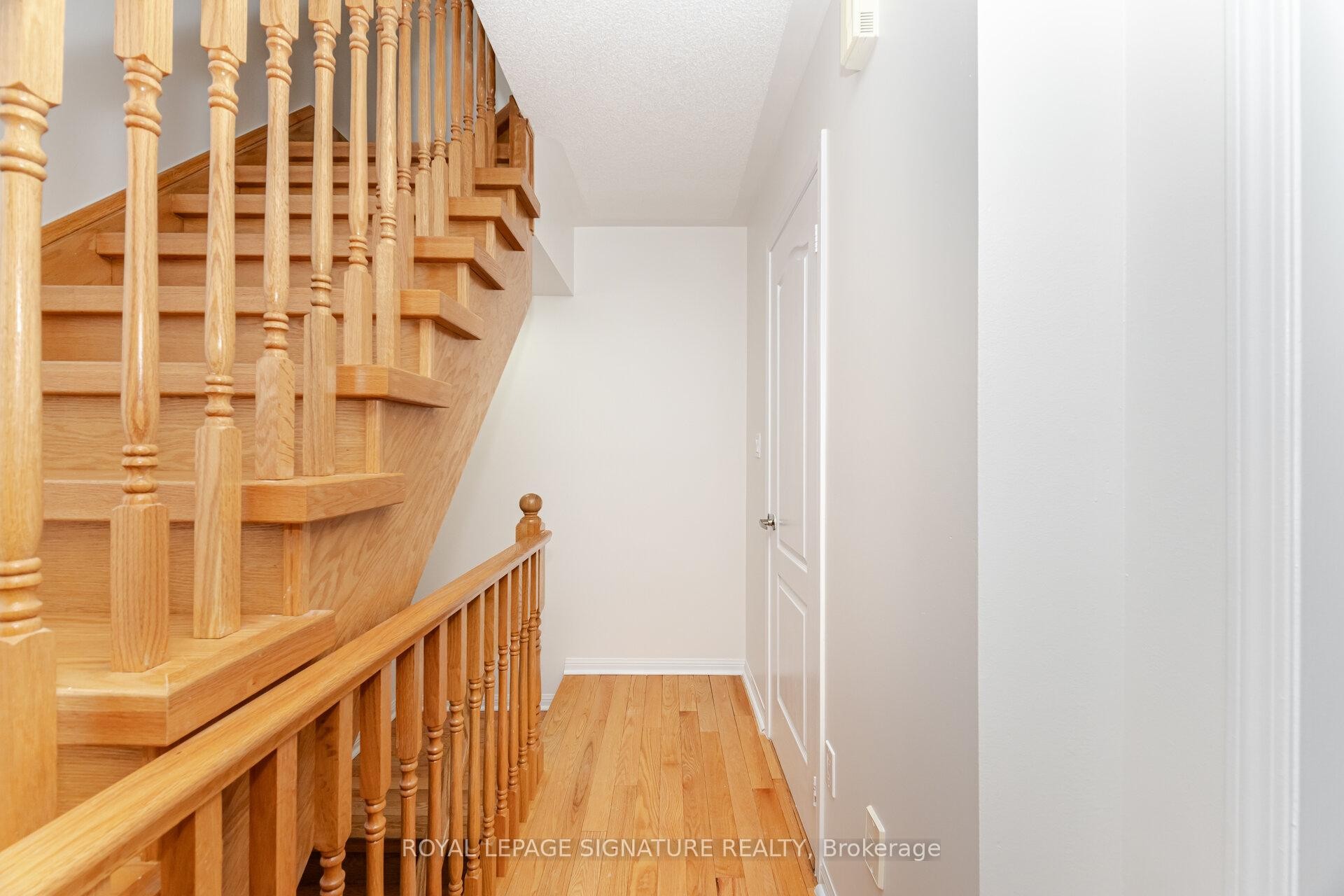 1182 Barnard Drive, Milton, ON - Indoor Photo Showing Other Room