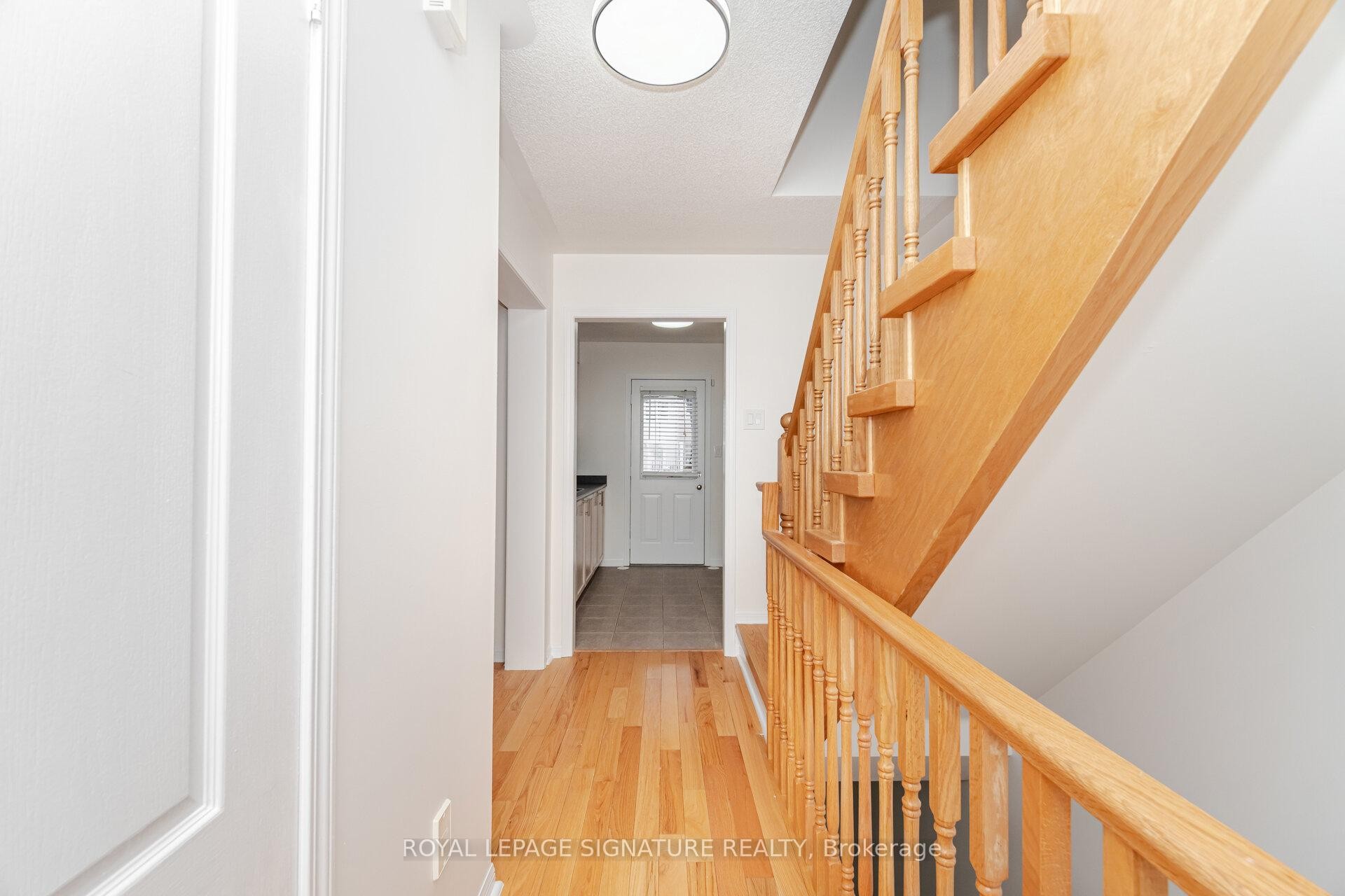 1182 Barnard Drive, Milton, ON - Indoor Photo Showing Other Room