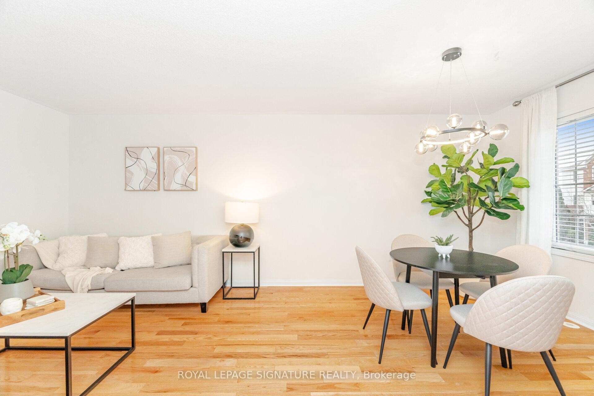 1182 Barnard Drive, Milton, ON - Indoor Photo Showing Other Room