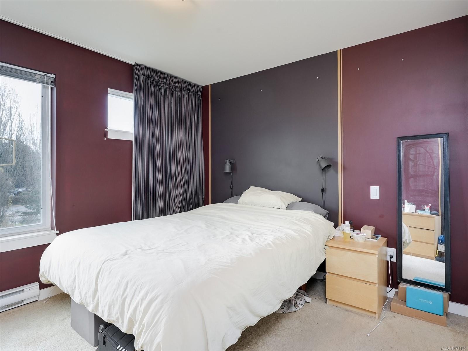 1405 Esquimalt St, Esquimalt, BC - Indoor Photo Showing Bedroom