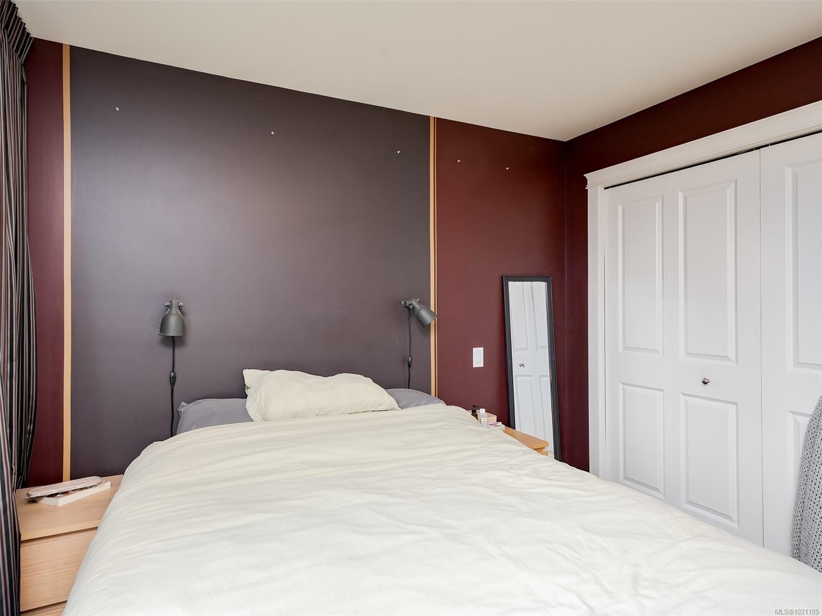 1405 Esquimalt St, Esquimalt, BC - Indoor Photo Showing Bedroom