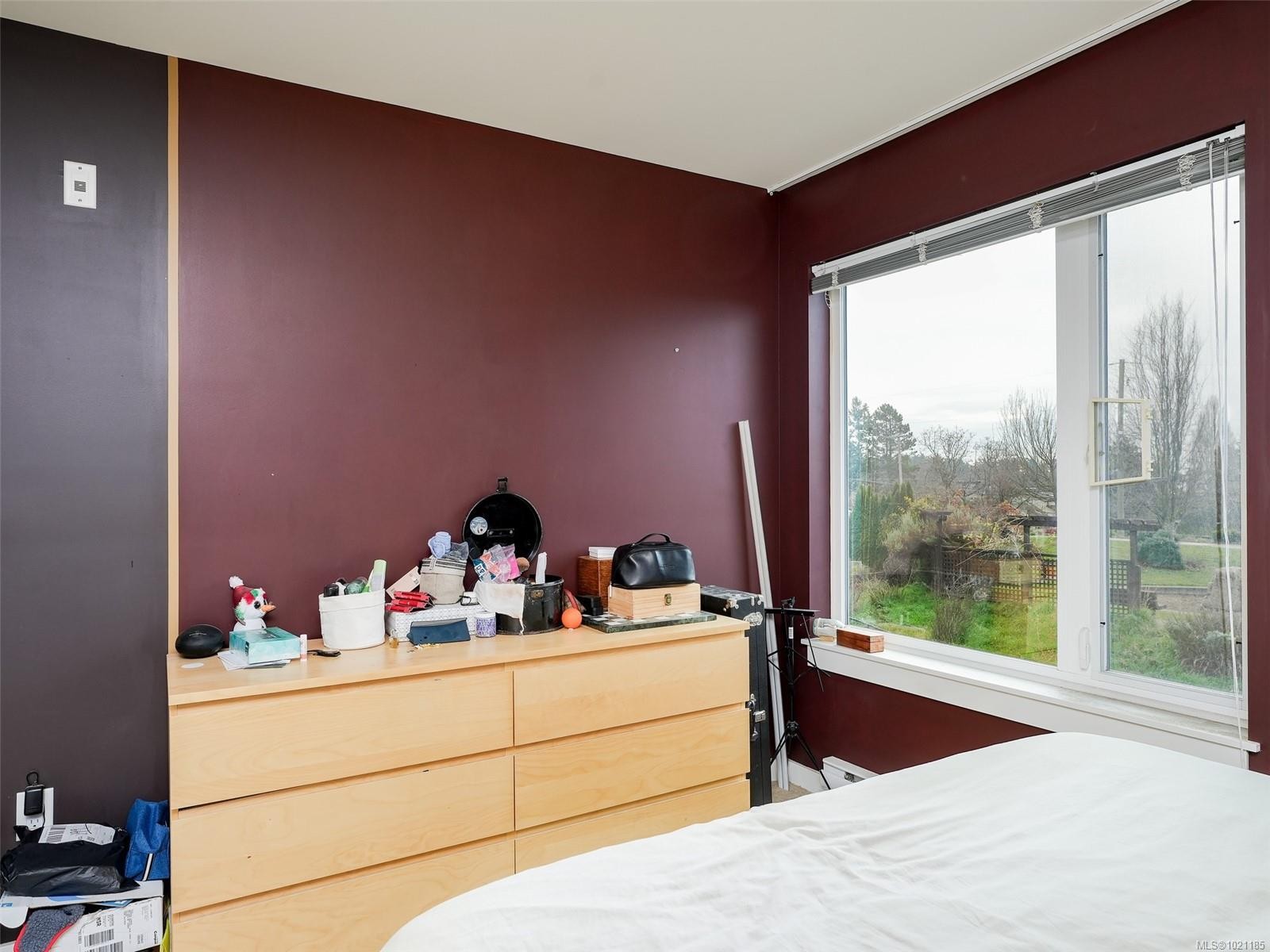 1405 Esquimalt St, Esquimalt, BC - Indoor Photo Showing Bedroom