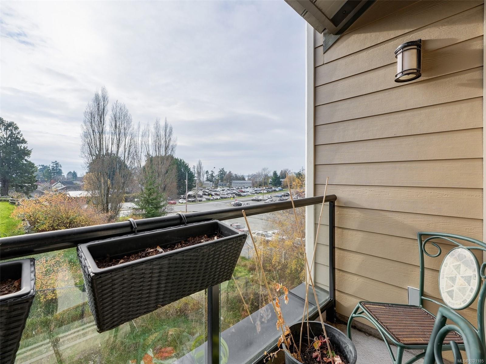 1405 Esquimalt St, Esquimalt, BC - Outdoor With Exterior