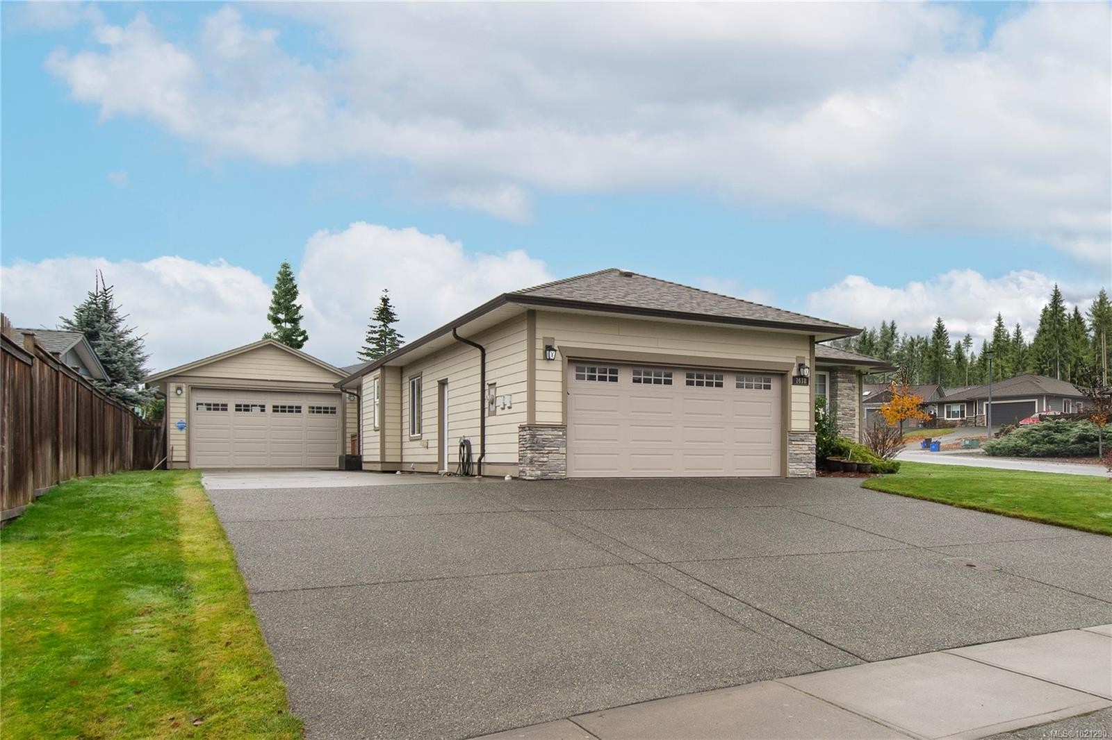1618 Glen Eagle Dr, Campbell River, BC