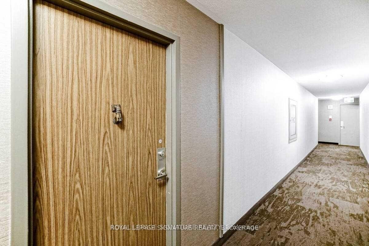 802-44 Longbourne Drive, Toronto, ON - Indoor Photo Showing Other Room