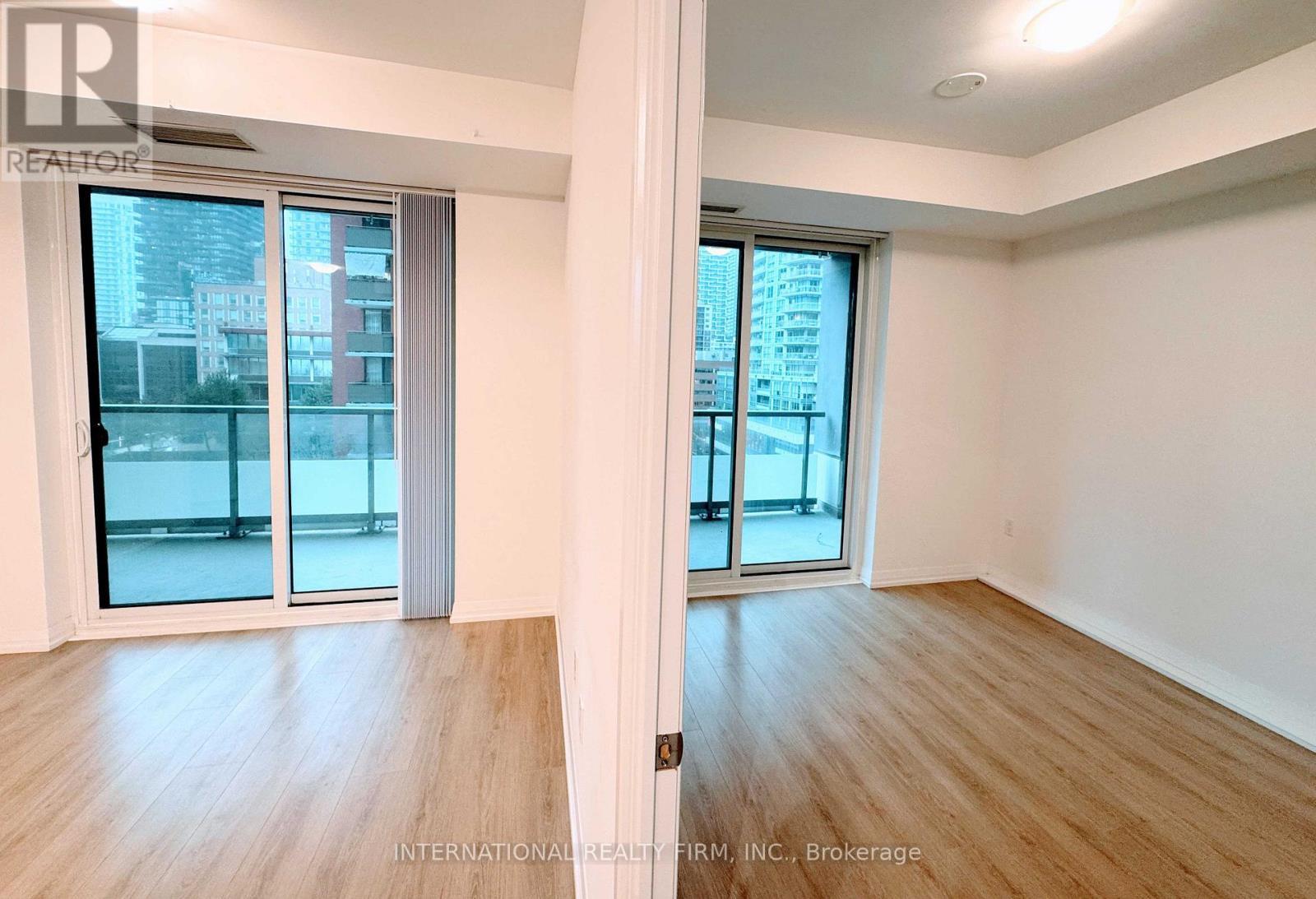 918 - 50 Dunfield Avenue, Toronto, ON - Indoor Photo Showing Other Room