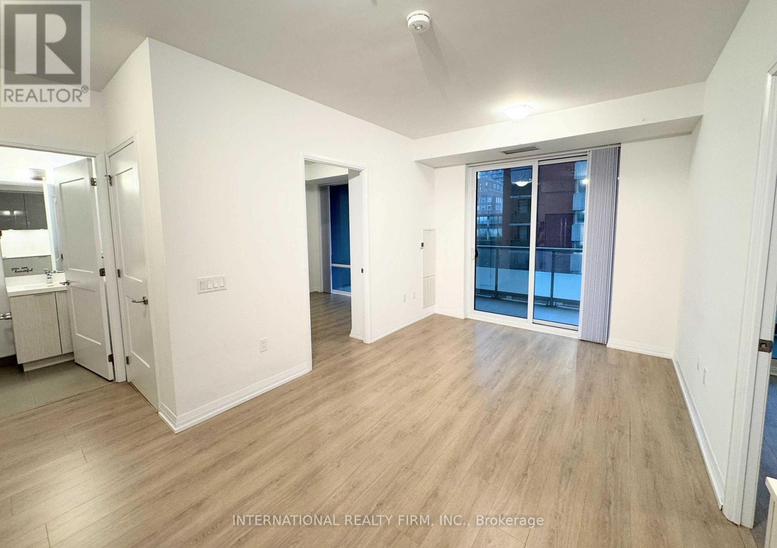 918 - 50 Dunfield Avenue, Toronto, ON - Indoor Photo Showing Other Room