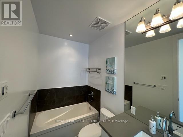 908 - 29 Queens Quay E, Toronto, ON - Indoor Photo Showing Bathroom