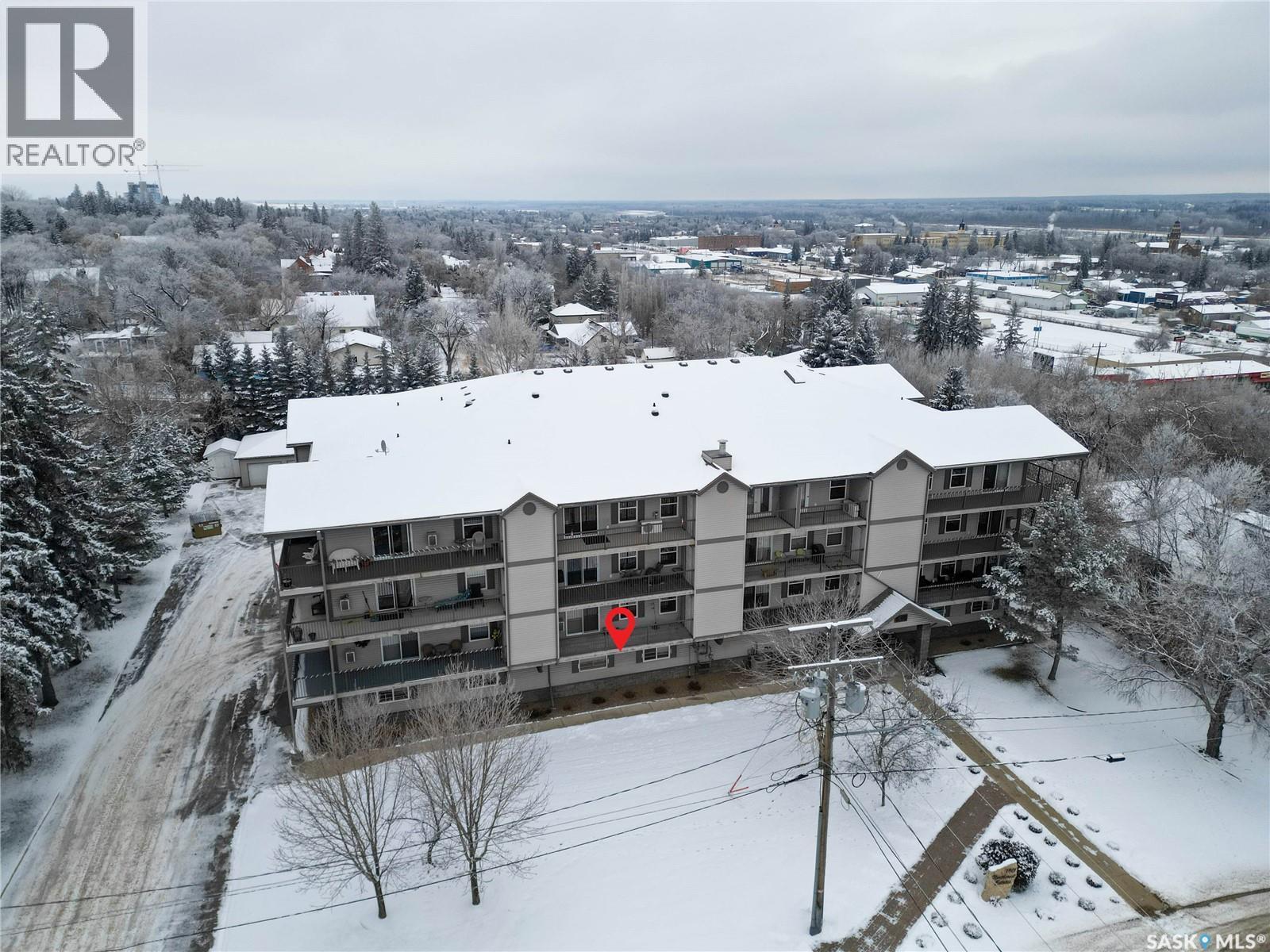 202 1901 1 1/2 Avenue W, Prince Albert, SK - Outdoor With Balcony With View