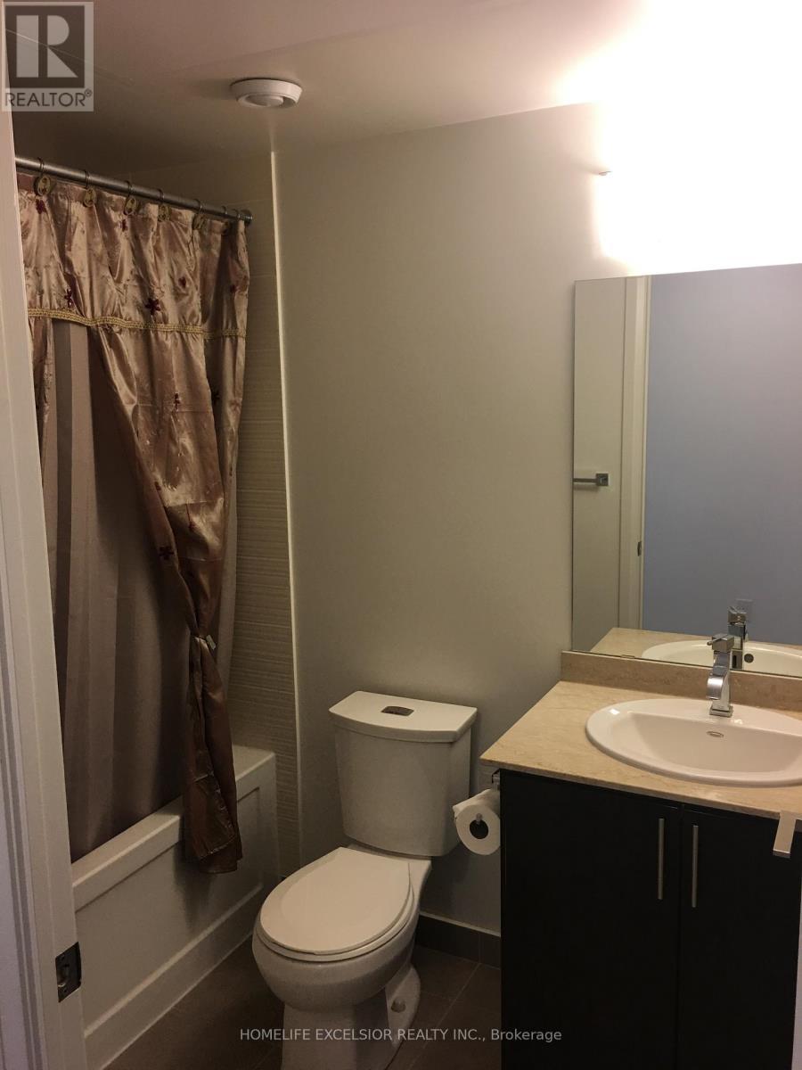 1001 - 7171 Yonge Street, Markham, ON - Indoor Photo Showing Bathroom