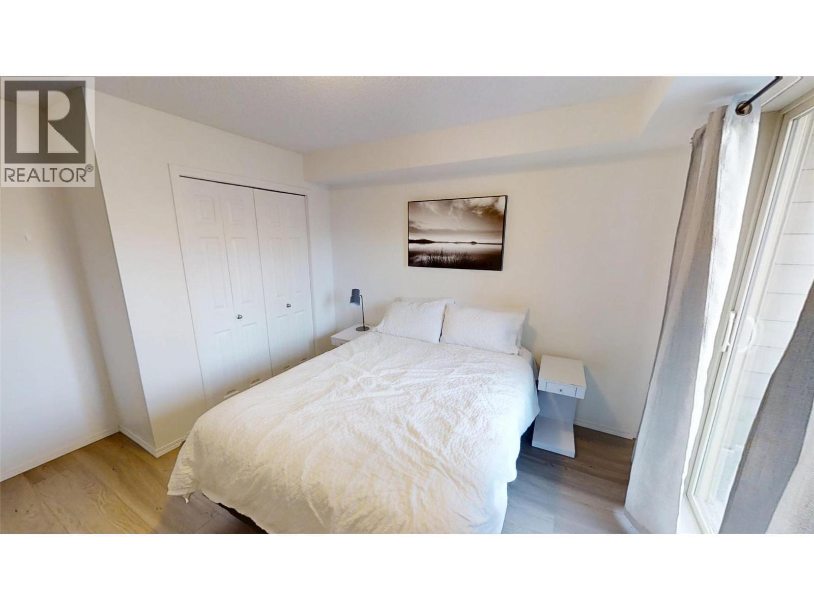 205 Third Avenue Unit# 3117, Invermere, BC - Indoor Photo Showing Bedroom