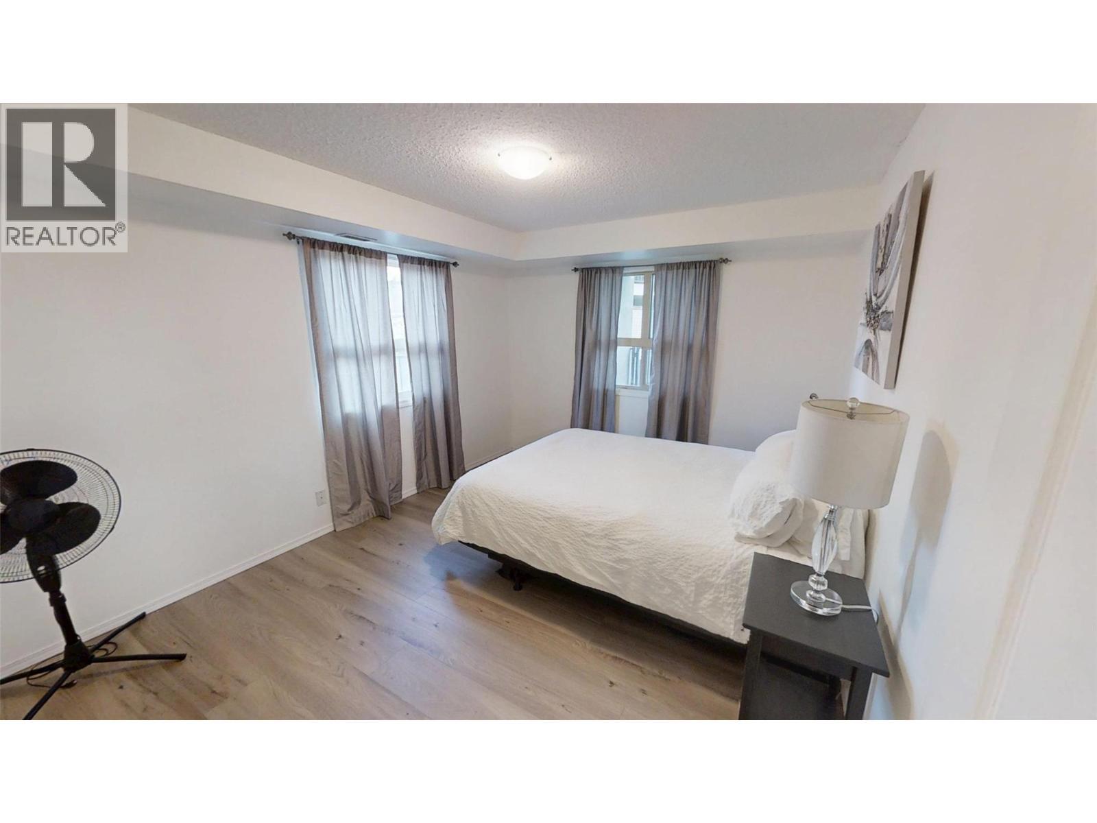 205 Third Avenue Unit# 3117, Invermere, BC - Indoor Photo Showing Bedroom