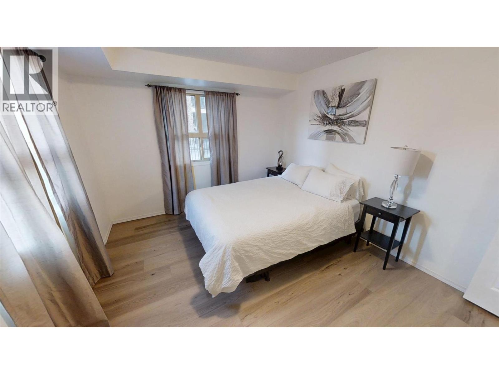 205 Third Avenue Unit# 3117, Invermere, BC - Indoor Photo Showing Bedroom