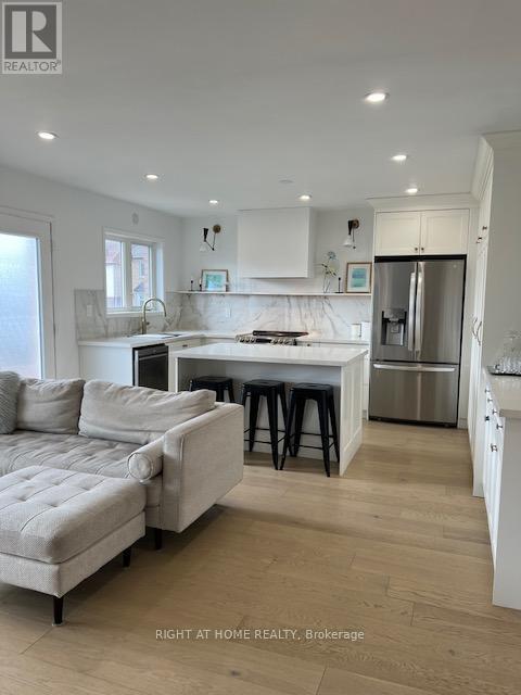 2300 Winlord Place, Oshawa (Windfields), ON - Indoor