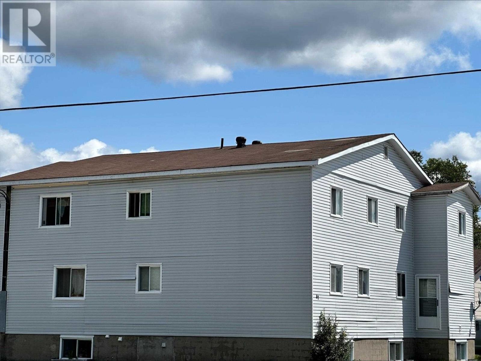 67 Mackey St, Wawa, ON - Outdoor With Exterior