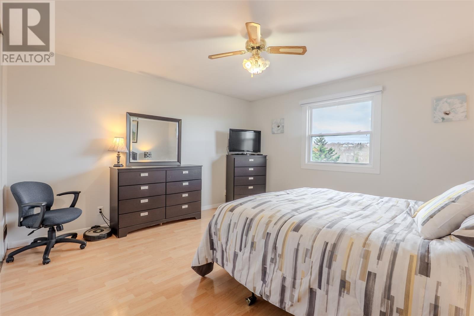 155 Hillview Drive W, St Johns, NL - Indoor Photo Showing Bedroom