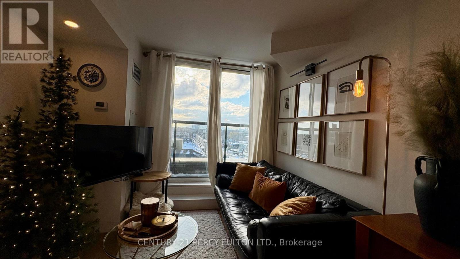 606 - 1401 O'Connor Drive, Toronto, ON - Indoor