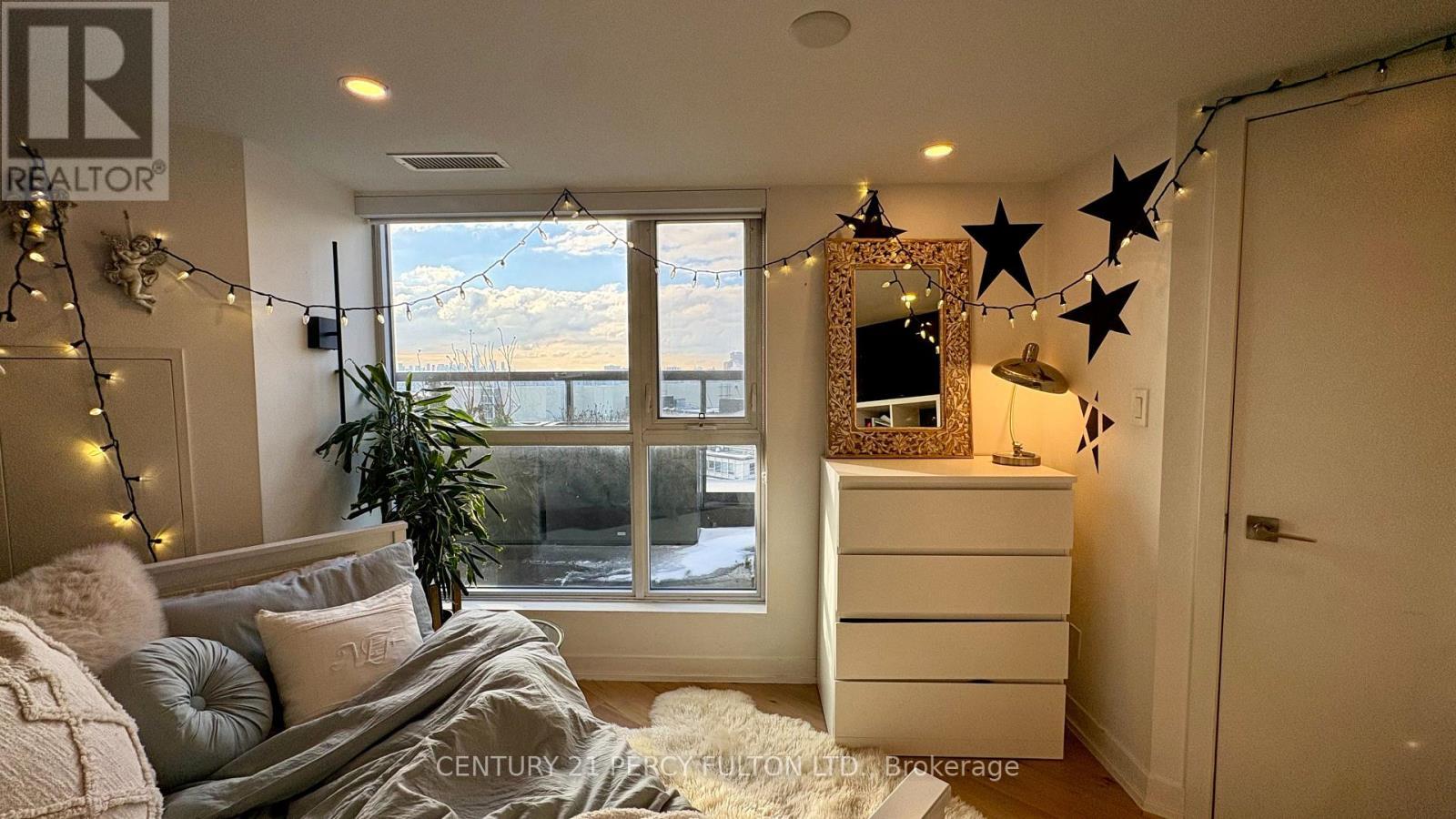 606 - 1401 O'Connor Drive, Toronto, ON - Indoor