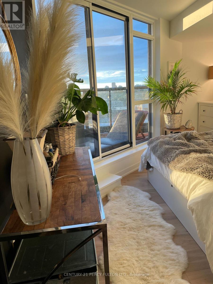 606 - 1401 O'Connor Drive, Toronto, ON - Indoor Photo Showing Bedroom