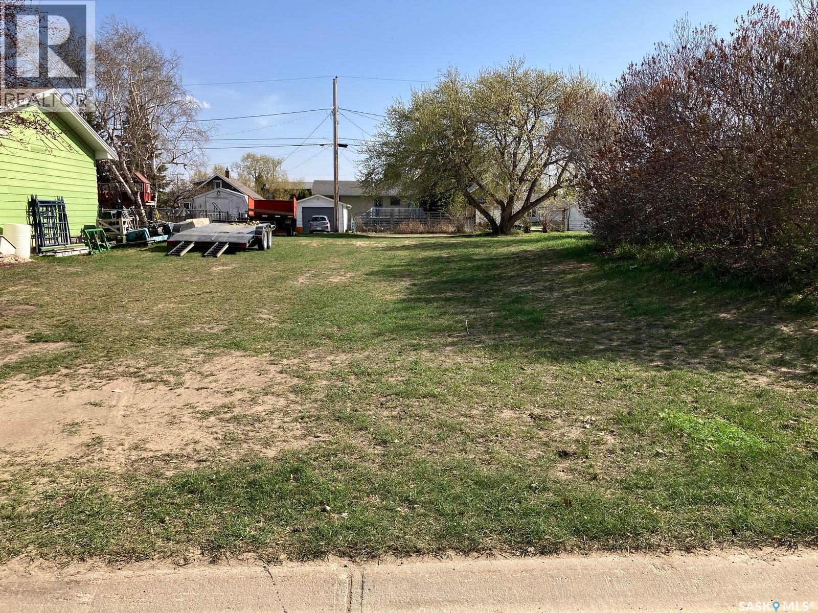 602 7Th Avenue W, Nipawin, SK