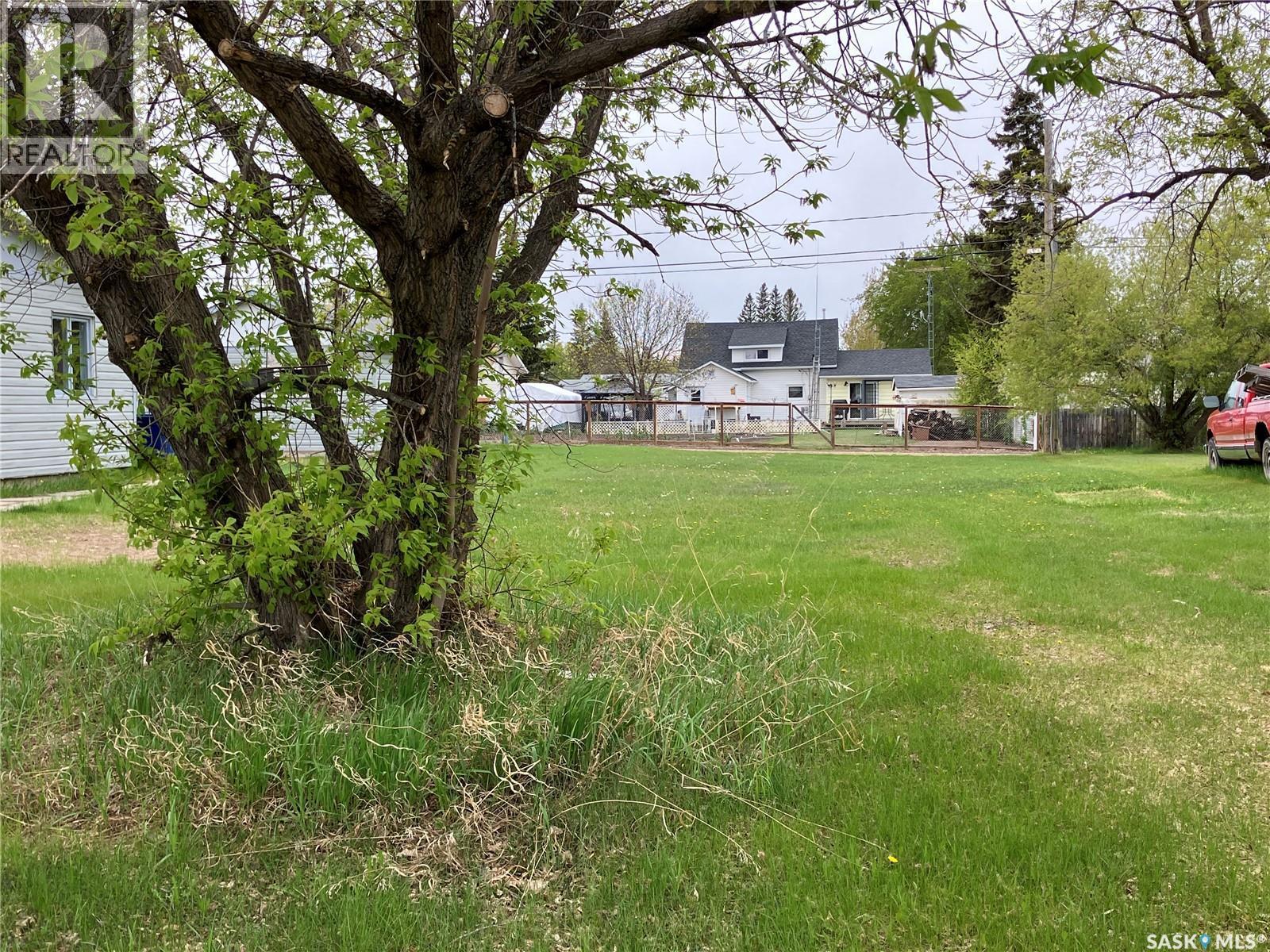 222 6Th Street N, Nipawin, SK