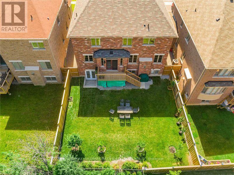 661 Mcgregor Farm Lower Trail, Newmarket, ON - Outdoor