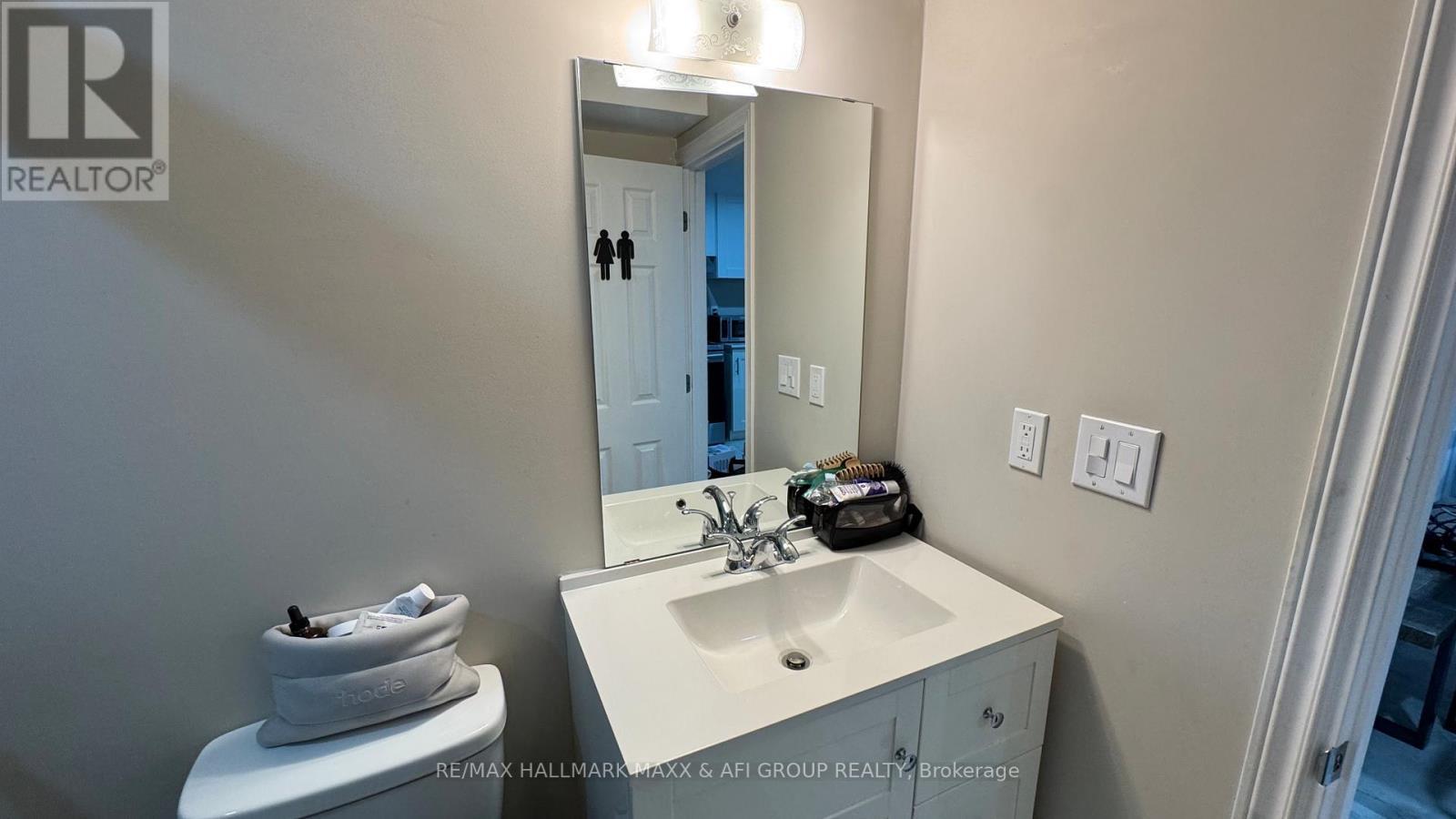 661 Mcgregor Farm Lower Trail, Newmarket, ON - Indoor Photo Showing Bathroom