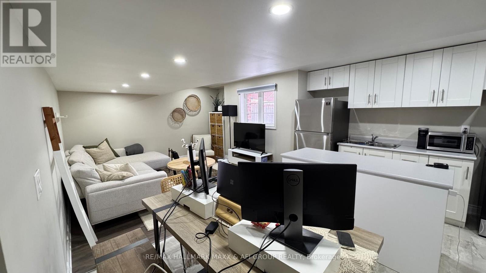 661 Mcgregor Farm Lower Trail, Newmarket, ON - Indoor