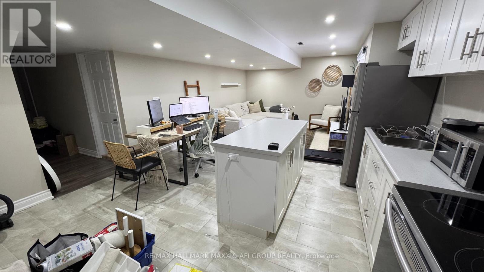 661 Mcgregor Farm Lower Trail, Newmarket, ON - Indoor