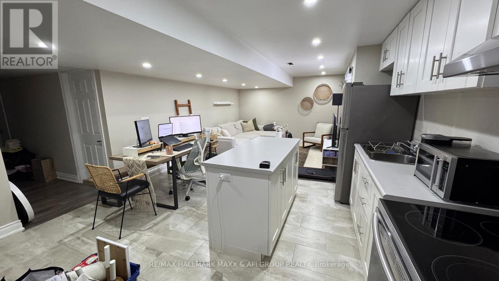 661 Mcgregor Farm Lower Trail, Newmarket, ON - Indoor