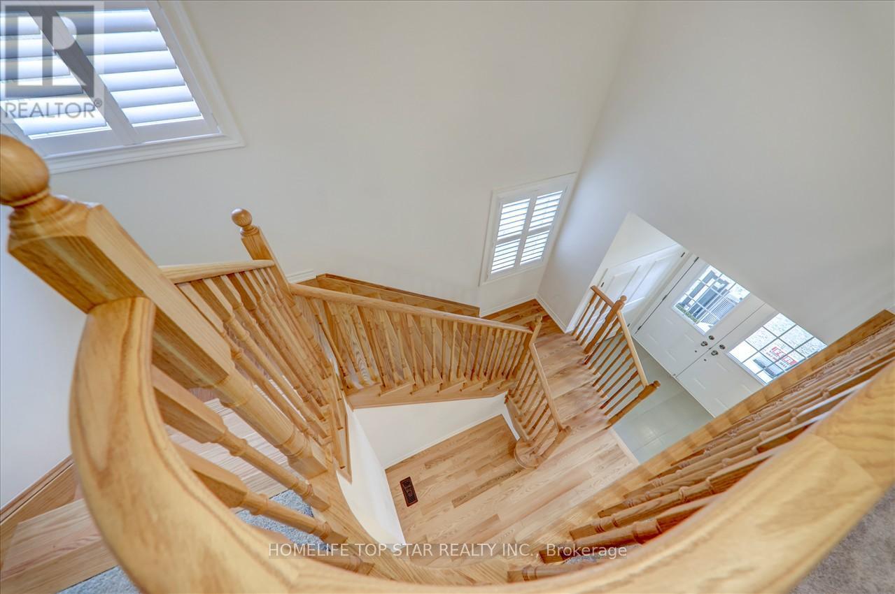 55 Brethet Heights, New Tecumseth, ON - Indoor Photo Showing Other Room