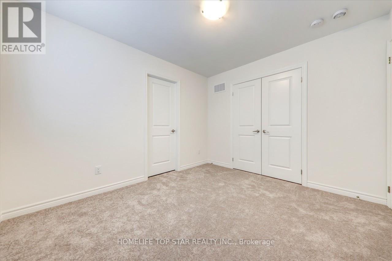 55 Brethet Heights, New Tecumseth, ON - Indoor Photo Showing Other Room