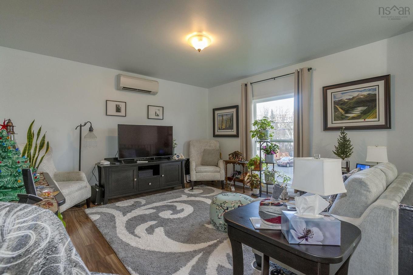 38-44 North Avenue, New Glasgow, NS