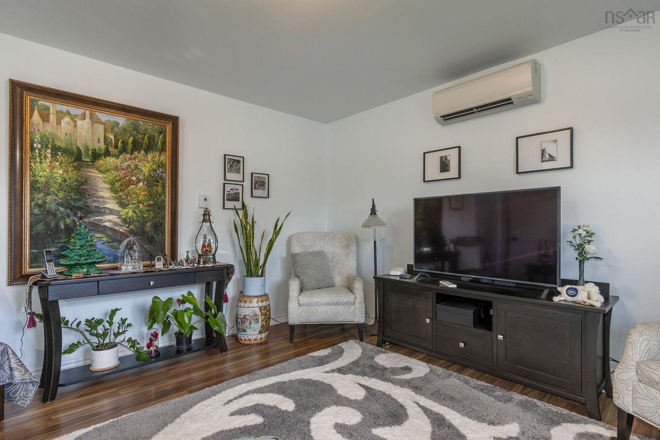 38-44 North Avenue, New Glasgow, NS