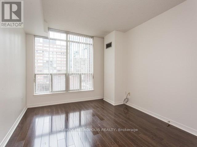 719 - 942 Yonge Street, Toronto, ON - Indoor Photo Showing Other Room