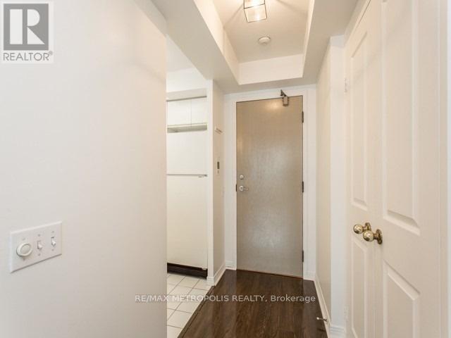 719 - 942 Yonge Street, Toronto, ON - Indoor Photo Showing Other Room