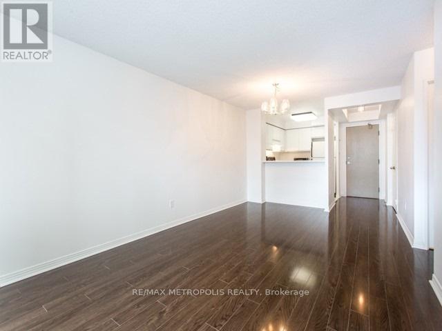 719 - 942 Yonge Street, Toronto, ON - Indoor Photo Showing Other Room