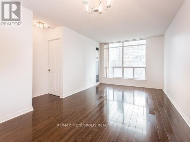 719 - 942 Yonge Street, Toronto, ON - Indoor Photo Showing Other Room