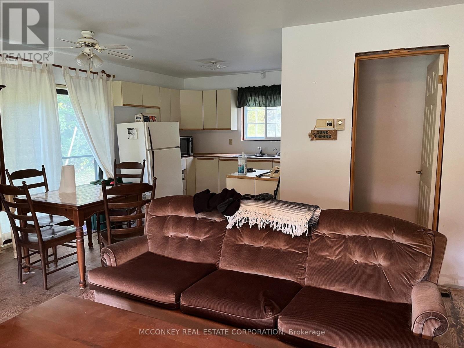 2370 Julia Shore Road E, Douro-Dummer, ON - Indoor