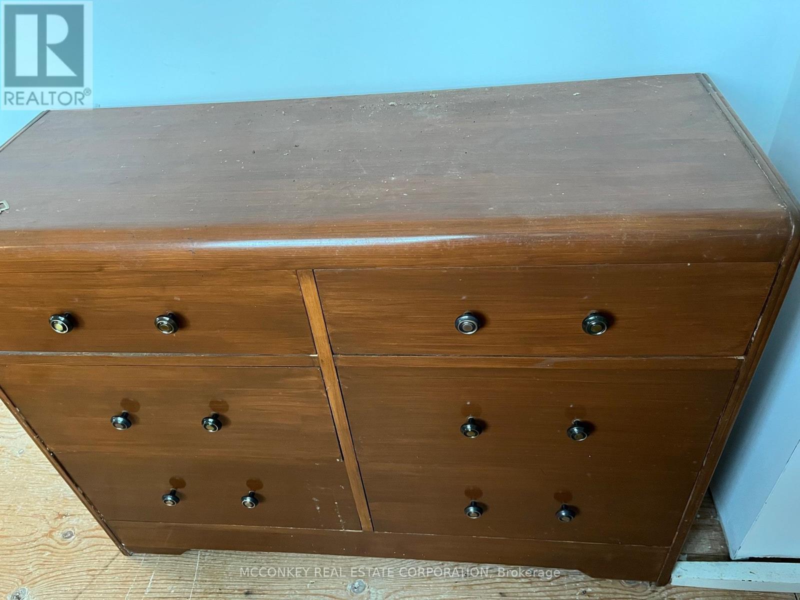 2370 Julia Shore Road E, Douro-Dummer, ON - Indoor Photo Showing Garage