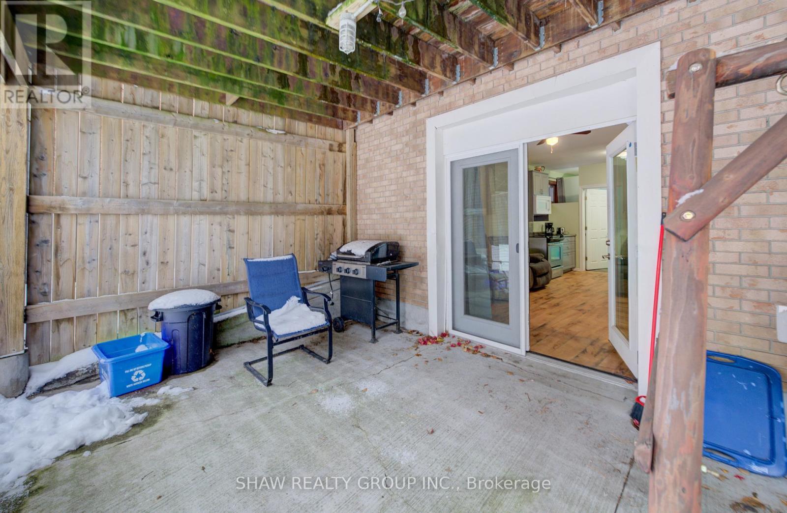 3 - 4 Perin Place, Kitchener, ON - With Exterior