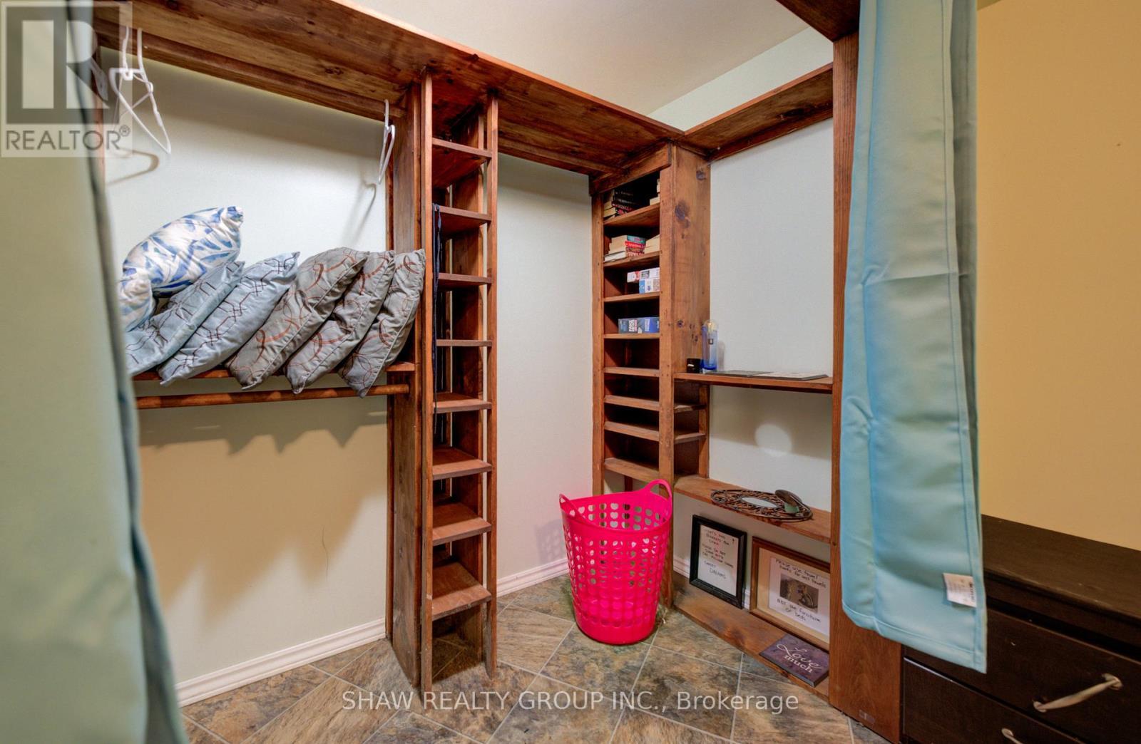 3 - 4 Perin Place, Kitchener, ON - Indoor