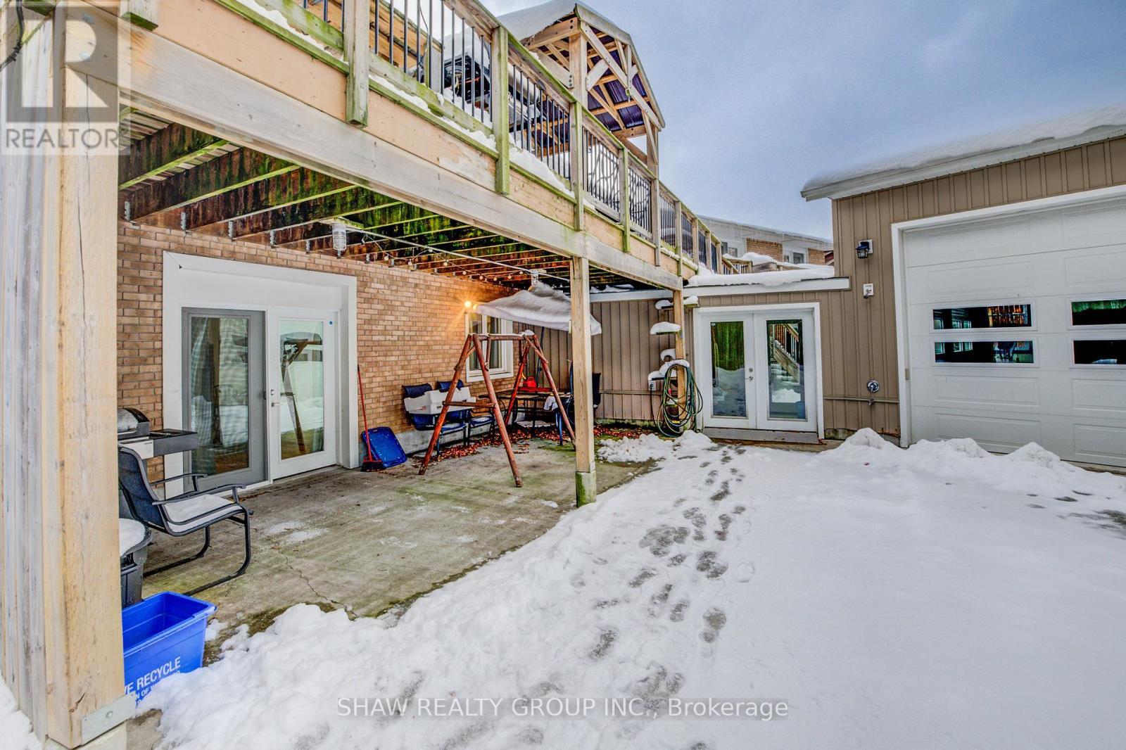 3 - 4 Perin Place, Kitchener, ON - Outdoor