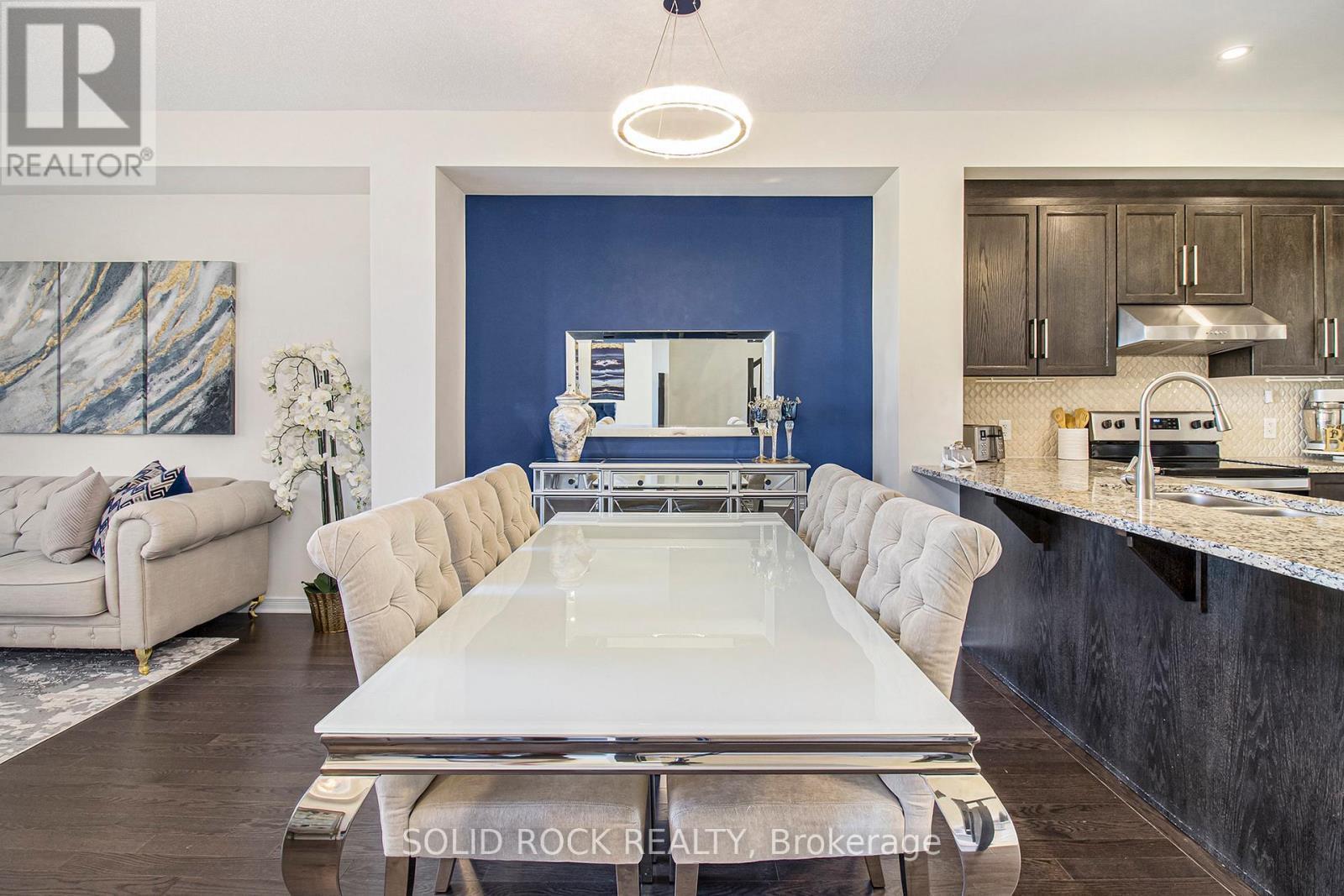 525 Cope Drive, Ottawa, ON - Indoor Photo Showing Kitchen