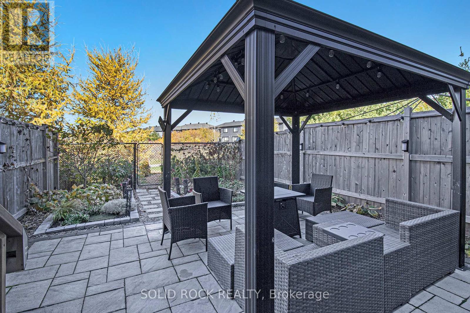 525 Cope Drive, Ottawa, ON - Outdoor With Deck Patio Veranda With Exterior