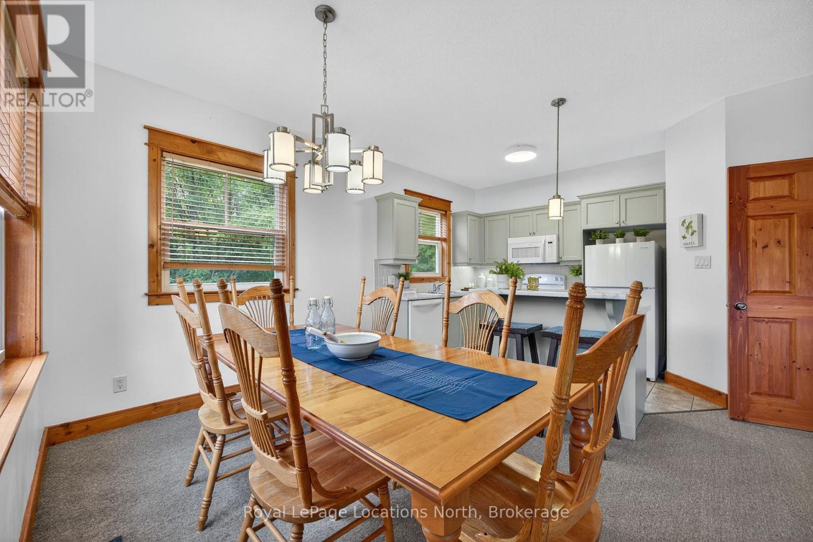 121 - 170 Snowbridge Way, Blue Mountains, ON - Indoor Photo Showing Dining Room